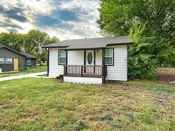 2nd image of 515 Burgett St