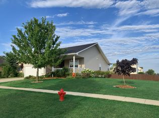 2102 4th Ave SE, Altoona, IA 50009