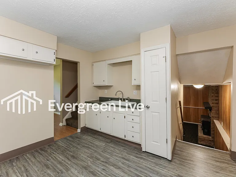 6442 Rosetta Dr — Photo 6