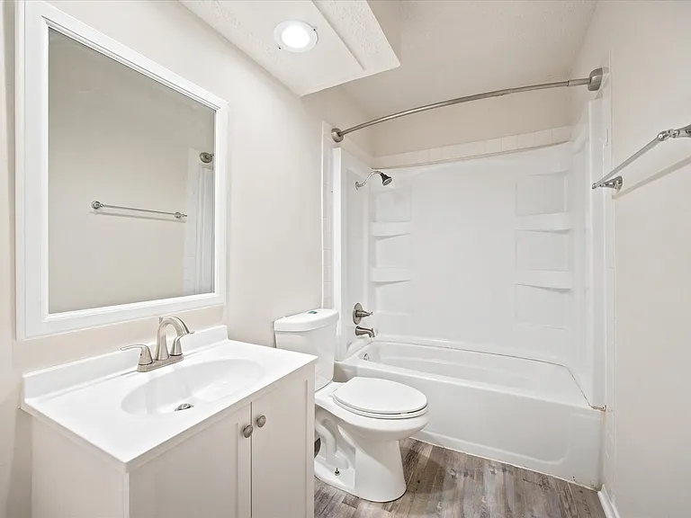 4913 Burlingame Dr — Photo 20