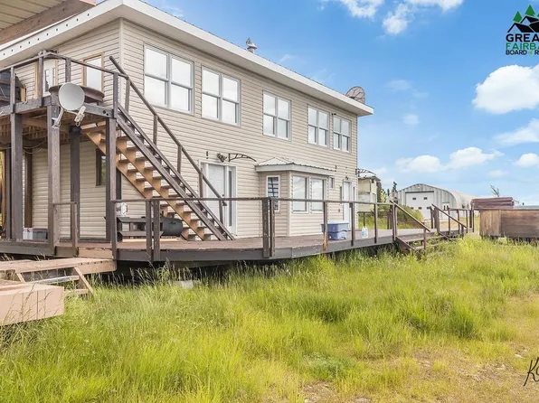 6700 Haystack Dr, Fairbanks, AK 99712