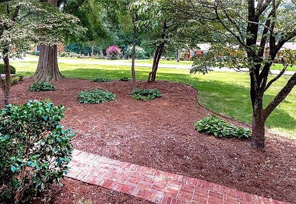 4th image of 2890 Dogwood Dr