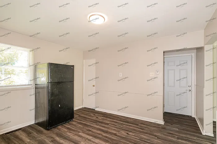 1417 Moran Dr — Photo 7