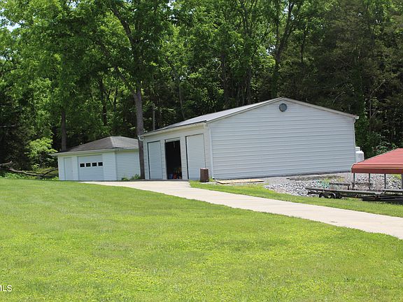 3rd image of 259 Walnut Grove Dr