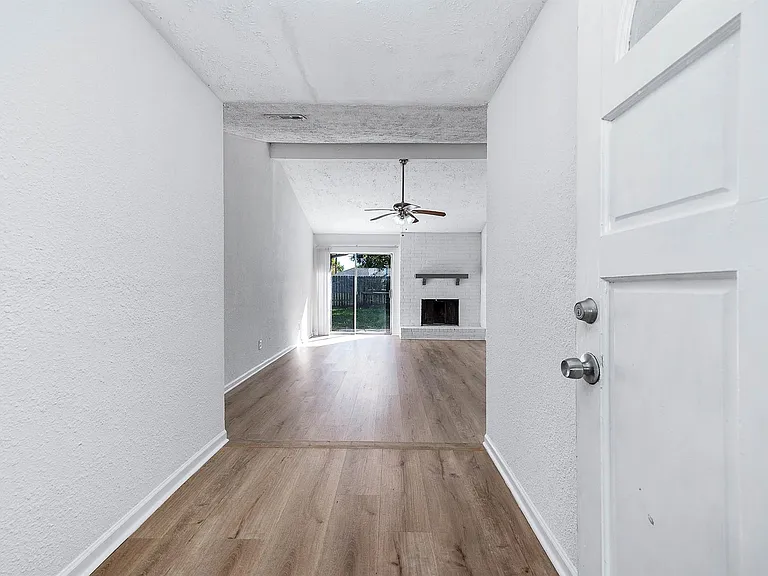 24007 Pepperrell Place St — Photo 5