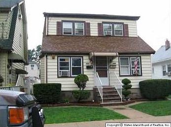 1st image of 142 Bidwell Ave