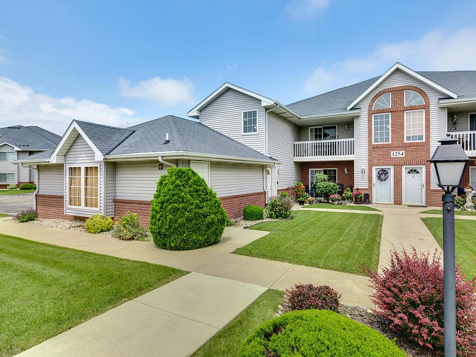 1st image of 1254 Village Centre Dr Unit 7