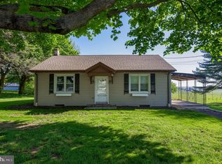 1141 E Newport Rd, Lititz, PA 17543