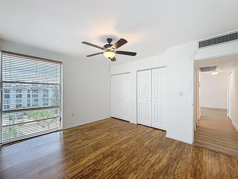 17560 Atlantic Blvd #501 — Photo 24