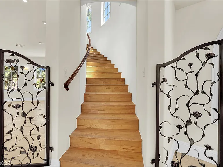 1250 Shadow Ln — Photo 18