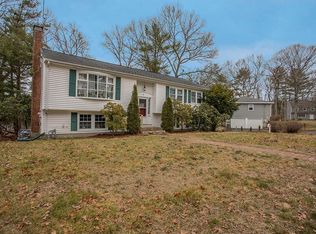 10 Elmcrest Cir, Walpole, MA 02081