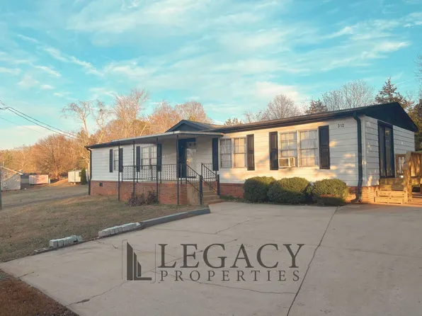 312 Randall Rd, Easley, SC 29642