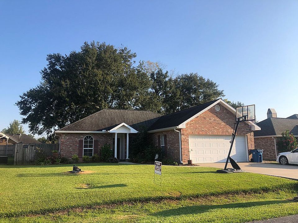 1st image of 116 Herlil Cir