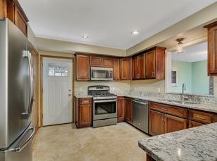 6701 2nd St NE, Fridley, MN 55432