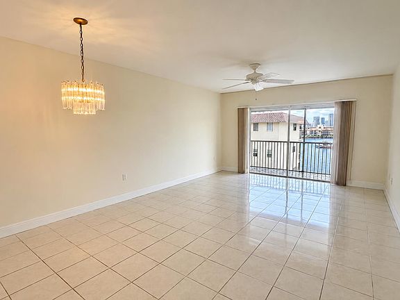 5th image of 2200 Diana Dr APT 410