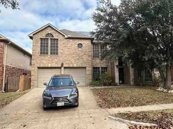 5385 Lake Chelen Dr, Fort Worth, TX 76137