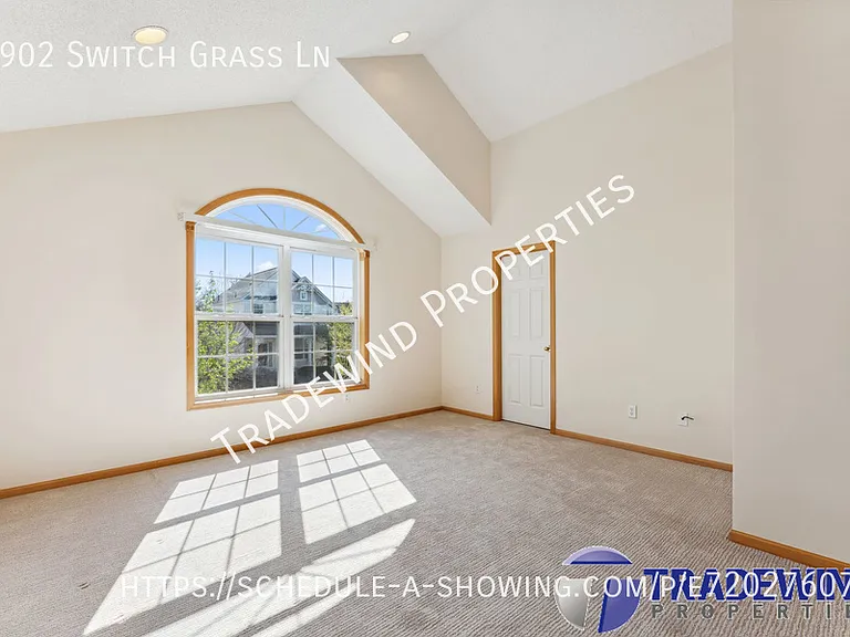 9902 Switch Grass Ln — Photo 15