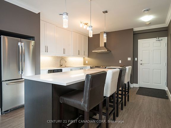 5th image of 544 Talbot St #904