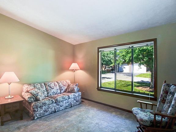 2nd image of 74 Old Mill Dr Unit 15