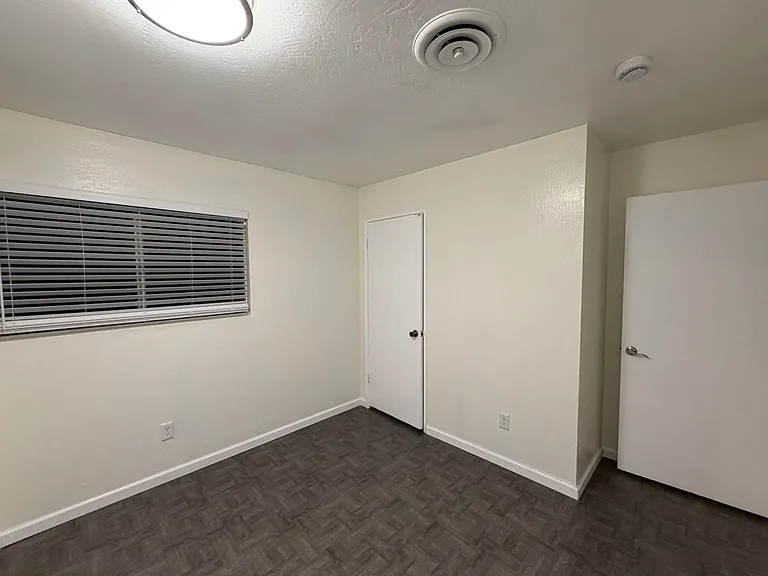 2617 Auburn Ct — Photo 21