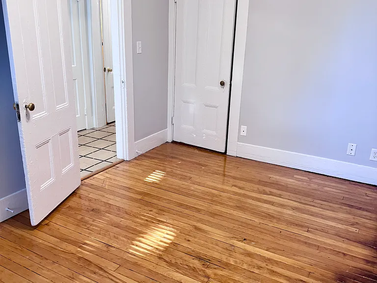 702 Green St — Photo 14
