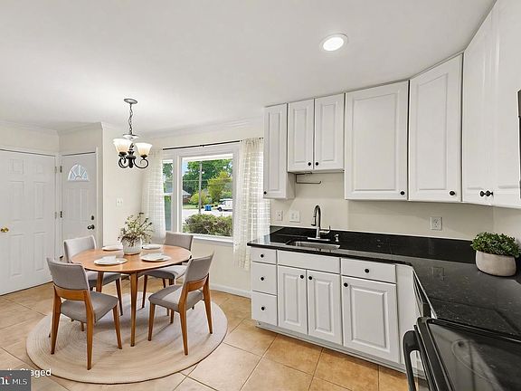 2nd image of 6714 Edsall Rd