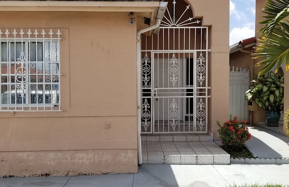 1st image of 9362 NW 121st St #122