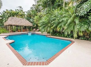 6910 SW 75th Ter, Miami, FL 33143