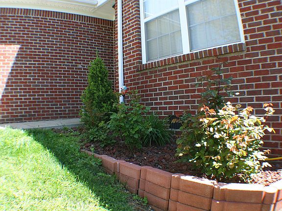 2nd image of 124 Bass Pond Glen Dr