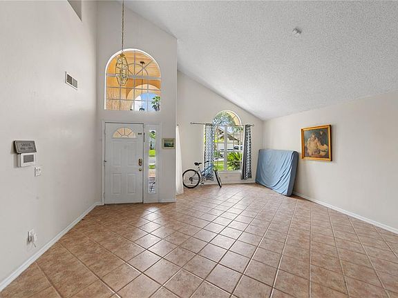 5th image of 3840 Becontree Pl