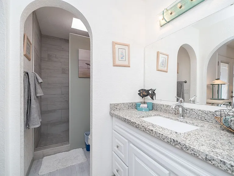 3910 Coral Reef Dr — Photo 22