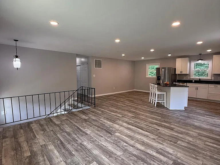 238 Betty Lewis Dr — Photo 8