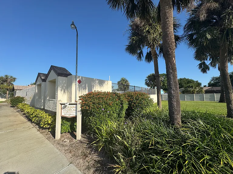 Pool and Clubhouse