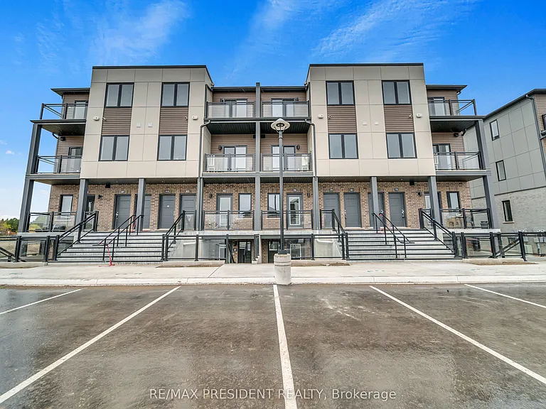 940 David St N #81 — Photo 2