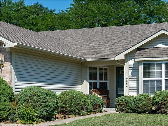3rd image of 10692 Wood Lily Ct