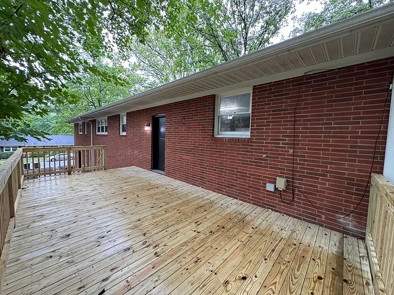 2205 Hathaway Dr — Photo 48