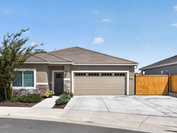 1028 Hogan Rd, Galt, CA 95632