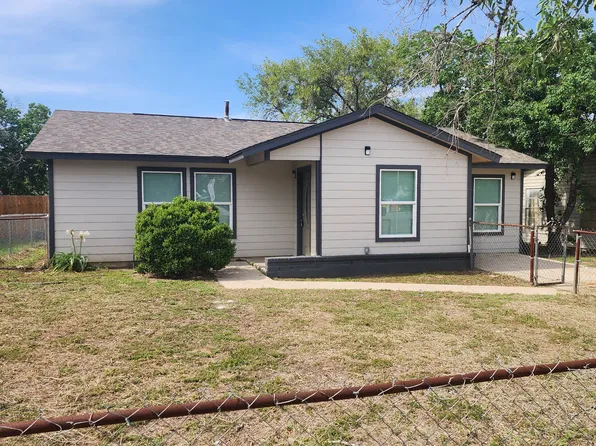 606 Crockett St, Pleasanton, TX 78064