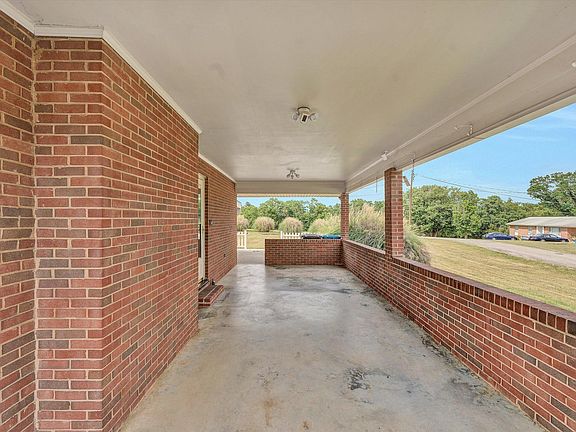 4th image of 3903 Harvest Ln NW