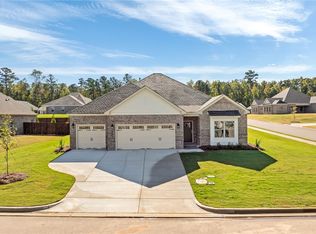 1721 Cushman Dr, Opelika, AL 36801