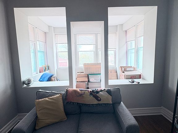 5th image of 3021 W Diversey Ave #3