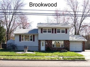 36 Brookwood Pkwy, Jackson, NJ