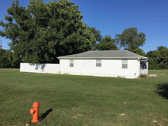 2nd image of 756 Elwood Ave