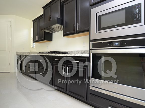 2nd image of 233 E Lantana Dr