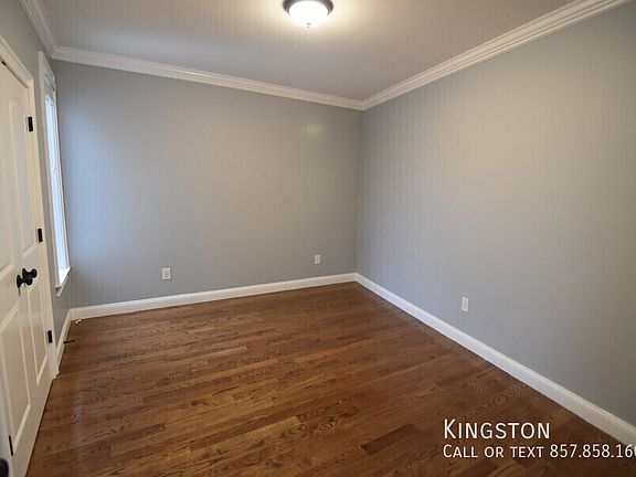 3rd image of 42 Hyde Park Ave #6R