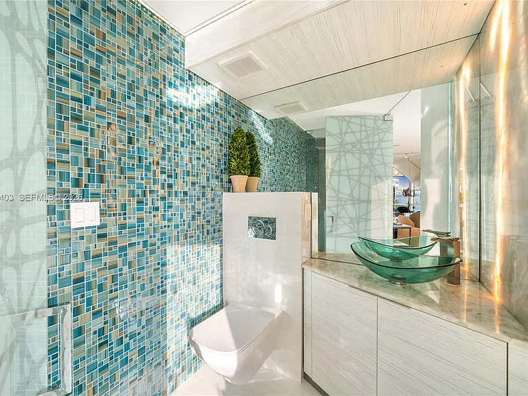 1701 Sunset Harbour Dr #L501 — Photo 17