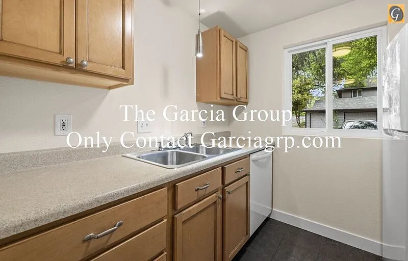1 bed, 1.0 bath, 590 sqft, $1,395 — Photo 4