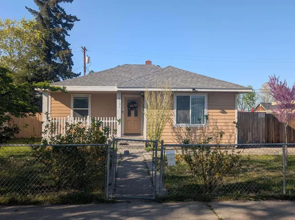 1133 W Park St, Pasco, WA 99301