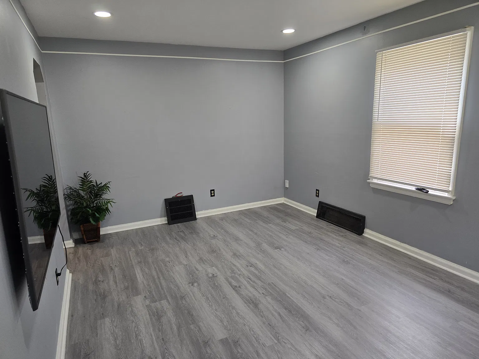 24901 Cooke St — Photo 3