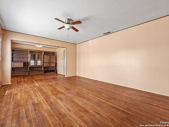 5th image of 415 BROOKS AVE